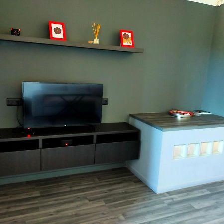 Appartement En Duplex Au 3Ieme Etage Sans Ascenseur Hyeres Luaran gambar