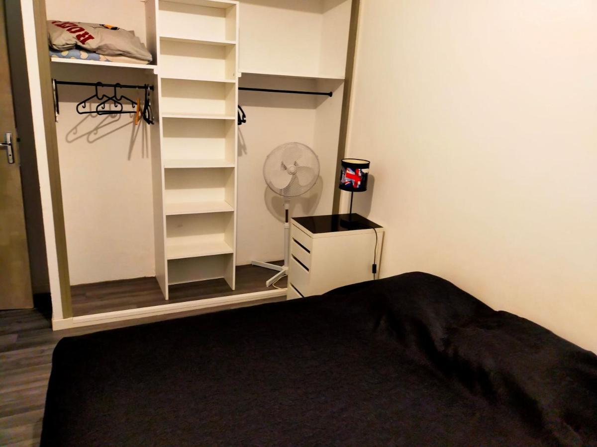 Appartement En Duplex Au 3Ieme Etage Sans Ascenseur Hyeres Luaran gambar